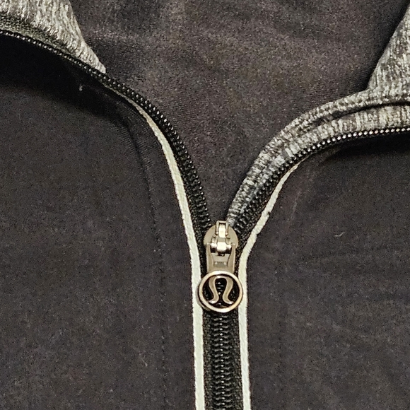 Lululemon Run: Distance Pullover Long Sleeve In Black/Heathered Gray - Picture 4 of 16